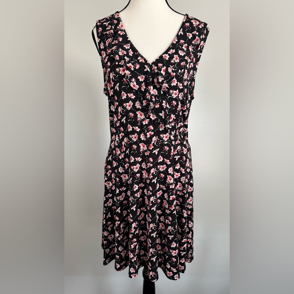 Chic Black and Pink Floral Mini Dress